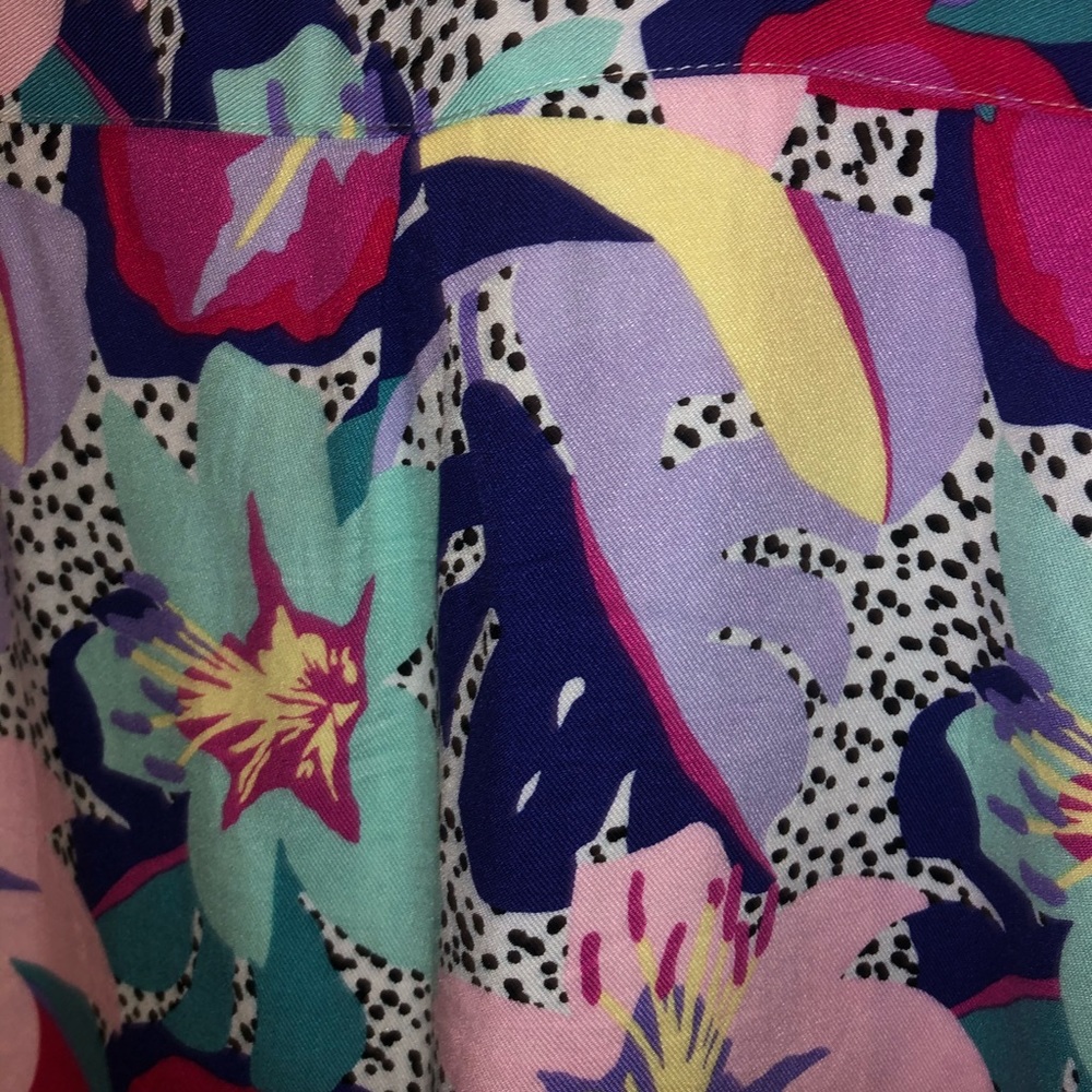 Retro Button Down Cropped Top - Picture 4 of 4